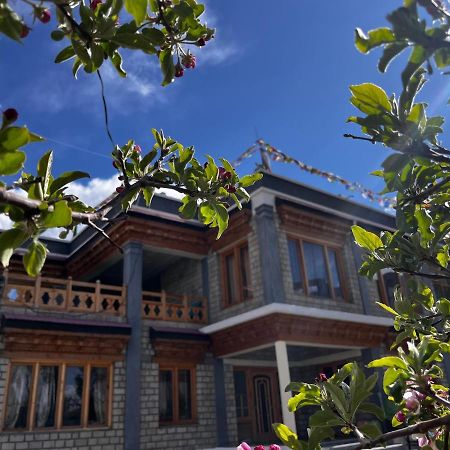 Ladakh Country Inn Leh Eksteriør billede
